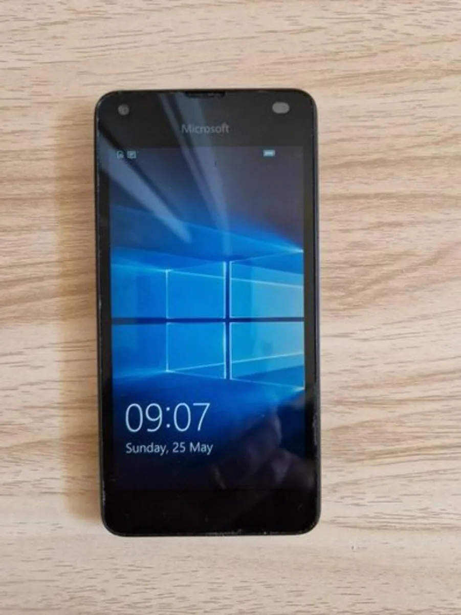 Microsoft Lumia 550, Windows 10 Mobile, 1 GB RAM - Image 3