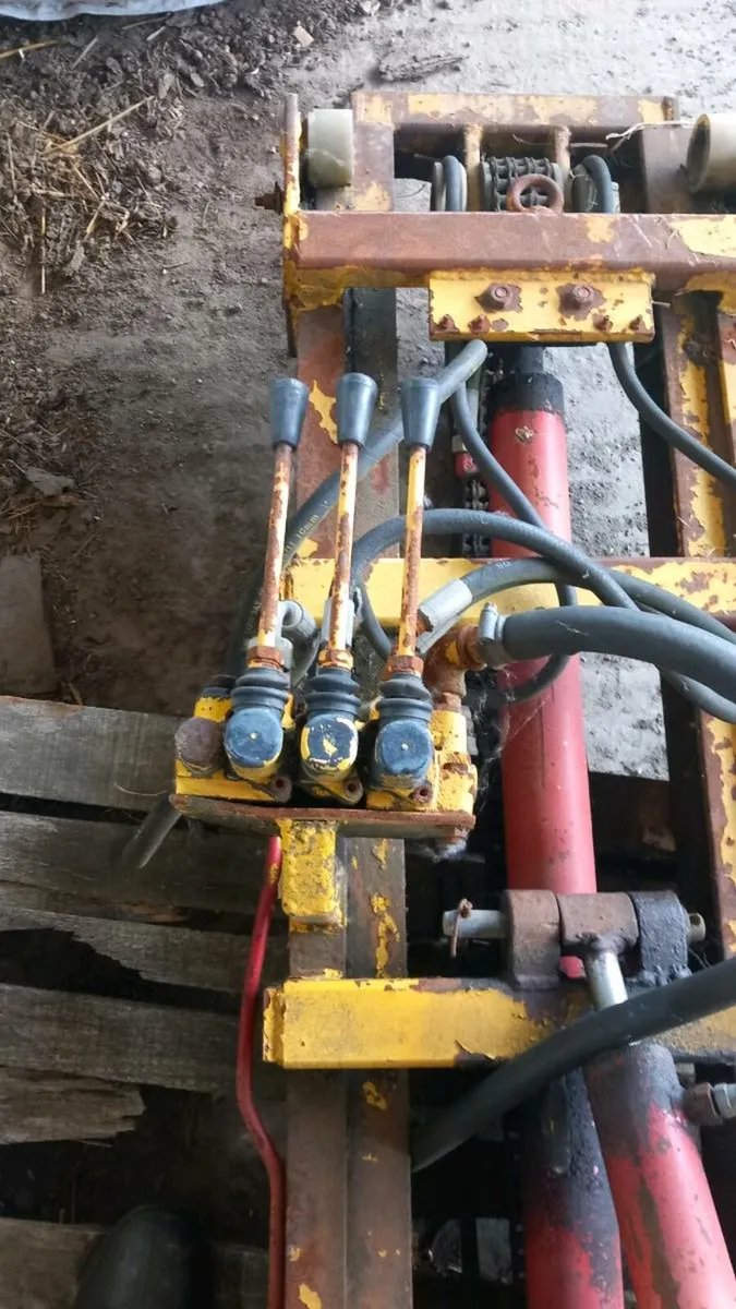 Forklift mast - Image 3