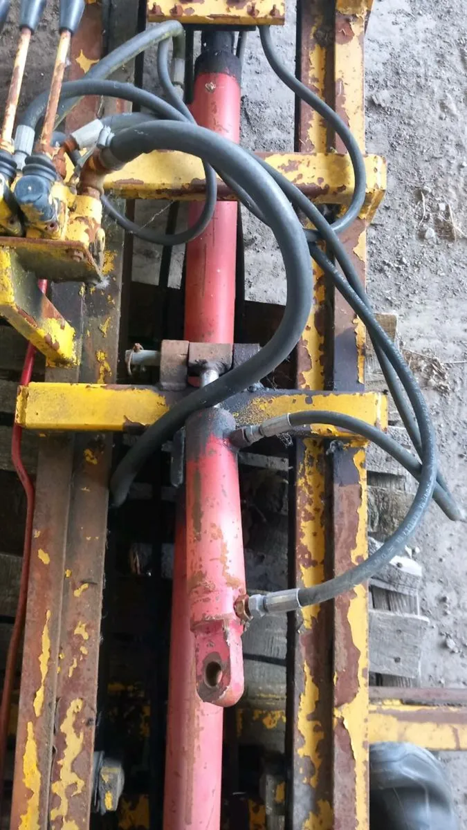 Forklift mast - Image 4