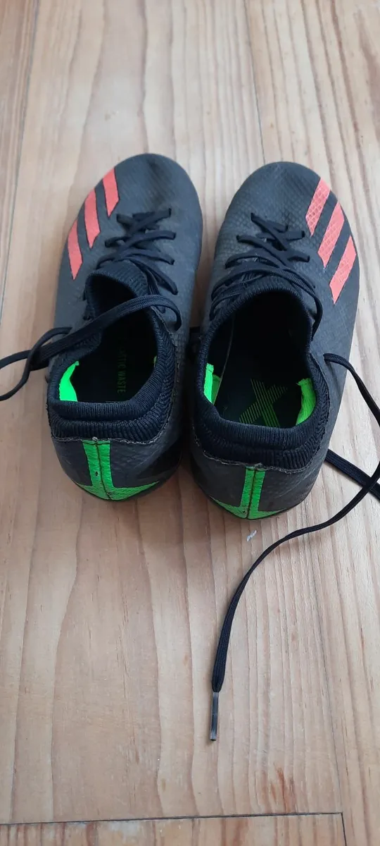 Uk 2 and uk 4 football boots - Adidas and nike - Image 2