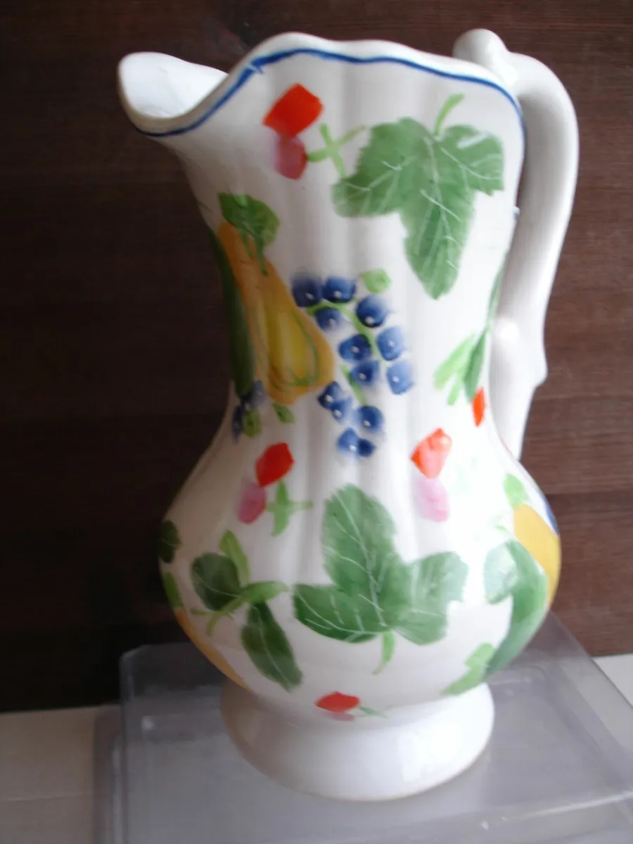 Classical Shaped Hand Painted Fruit Chinese Jug