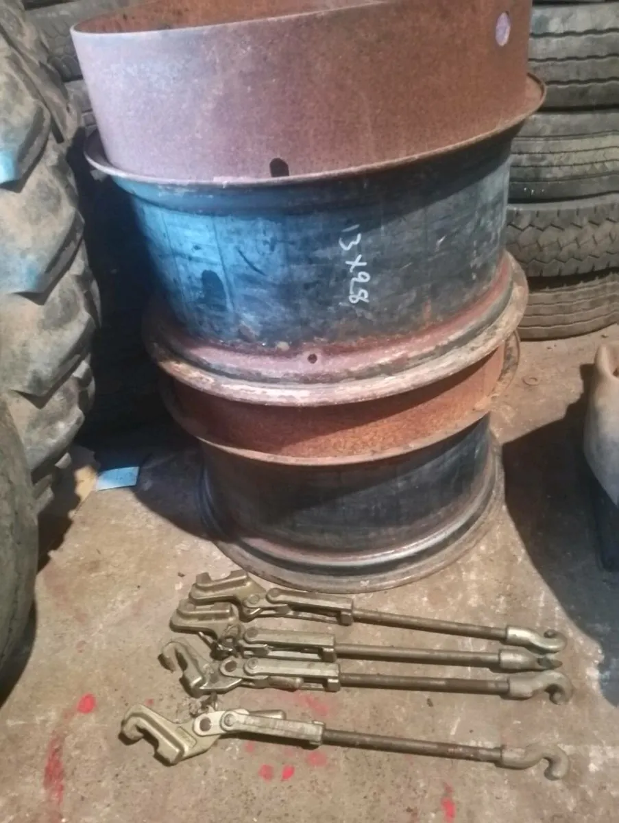Dual Wheel Rims Stocks13"X28"&16"X38"c/w Clamps - Image 1