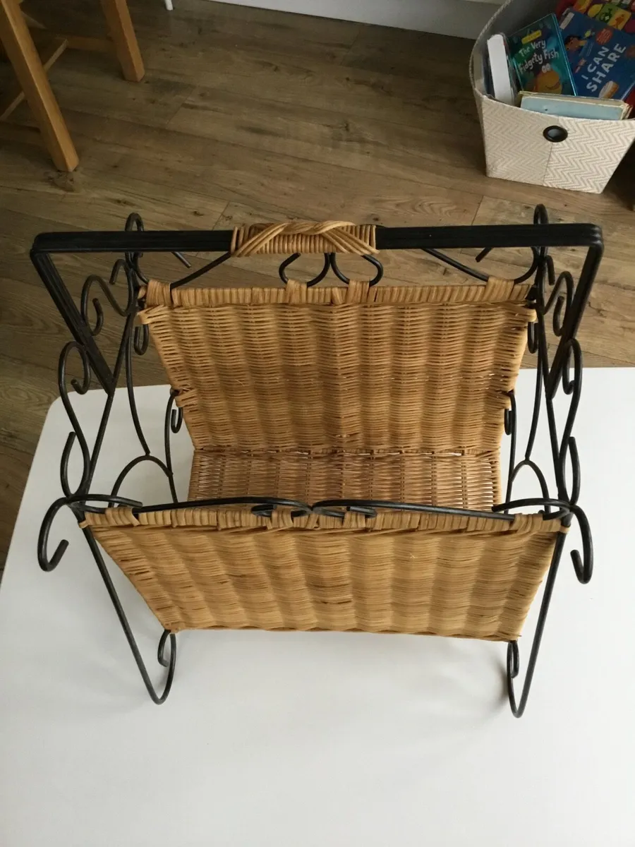 Magazine rack - Image 2