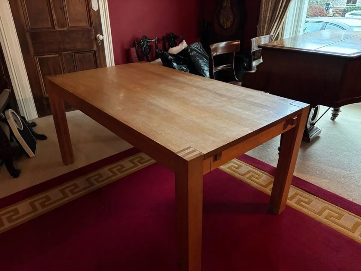 6 seater dining table, solid oak, in perfect condition, 161cm x 90cm x 29 inches high - Image 2