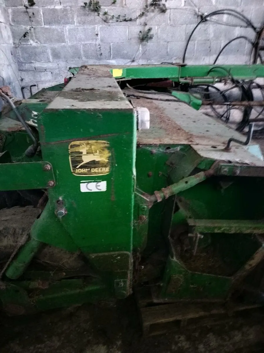 John Deere 1365 mower conditioner. - Image 3