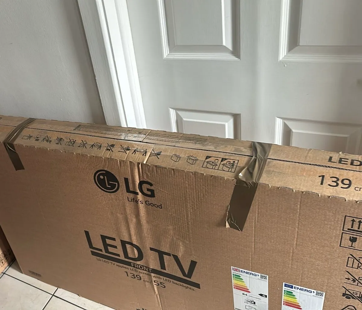 Samsung TV. - Image 4