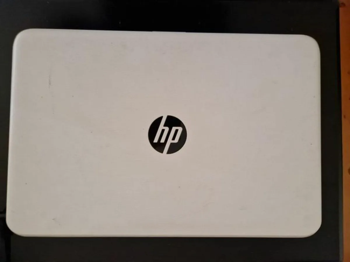 HP Stream, White, 4GB Ram, Windows 10, Intel Celer - Image 2