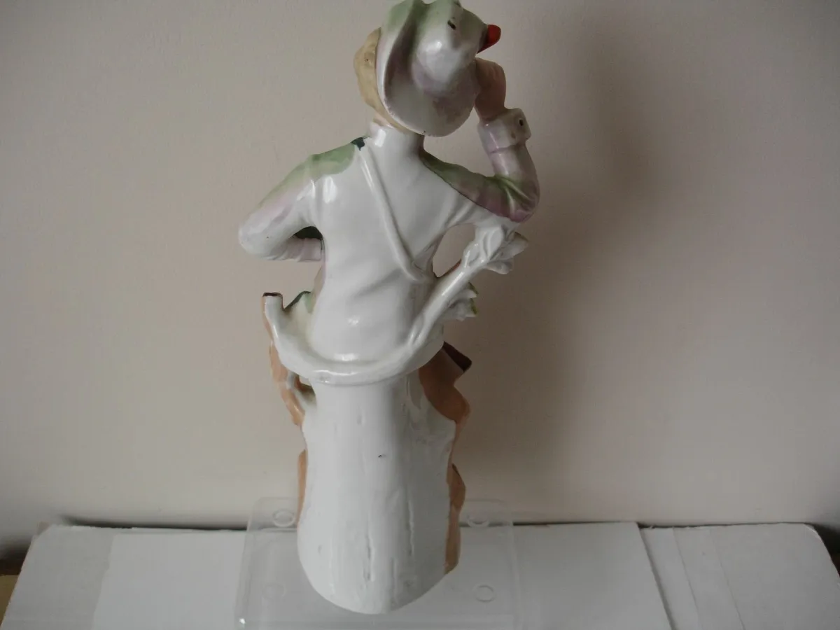 Vintage German Figurine Hunter /Gamekeeper - Image 2