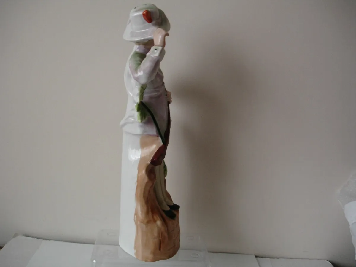 Vintage German Figurine Hunter /Gamekeeper - Image 3