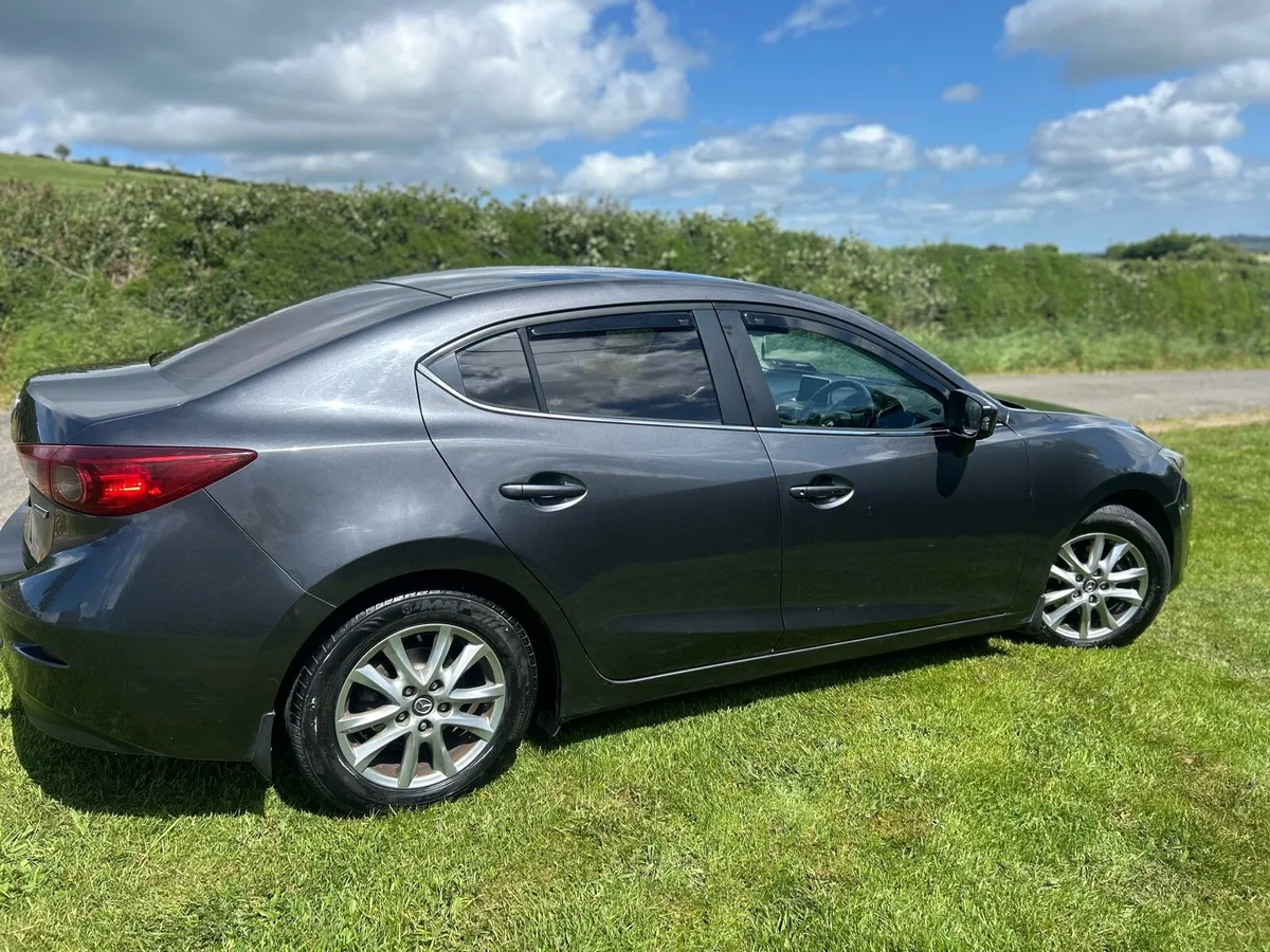 141 Mazda 3 - Image 2