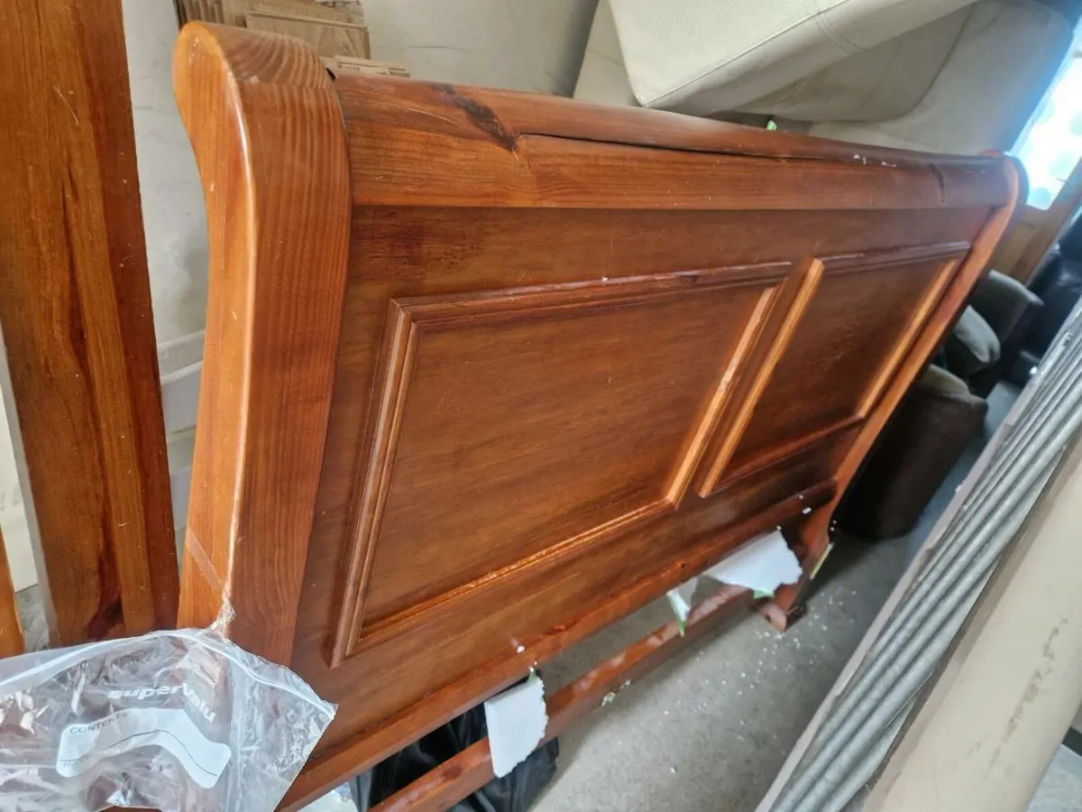 Double bed - Image 2