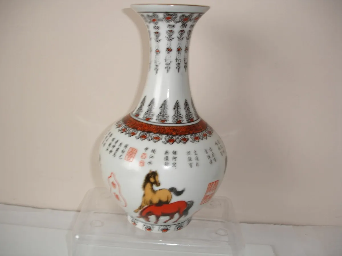 Chinese Vase Map Eight Horses of Wang Mu - Image 3