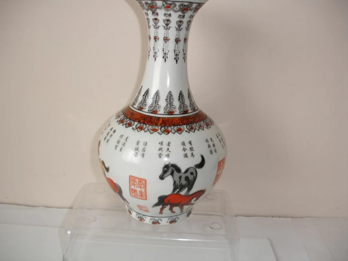 Chinese Vase Map Eight Horses of Wang Mu - Image 4