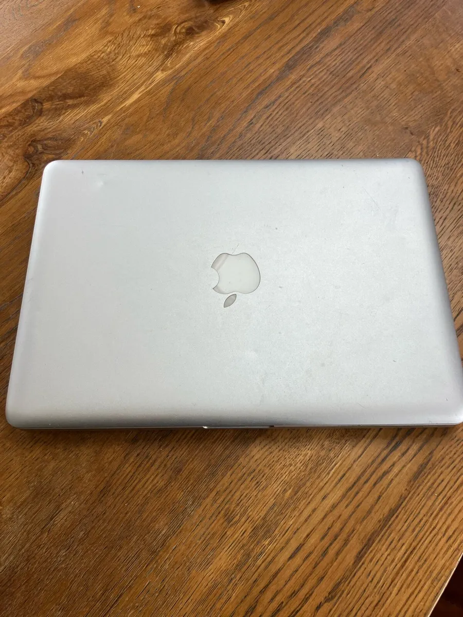 Macbook 13 i7 ssd - Image 1