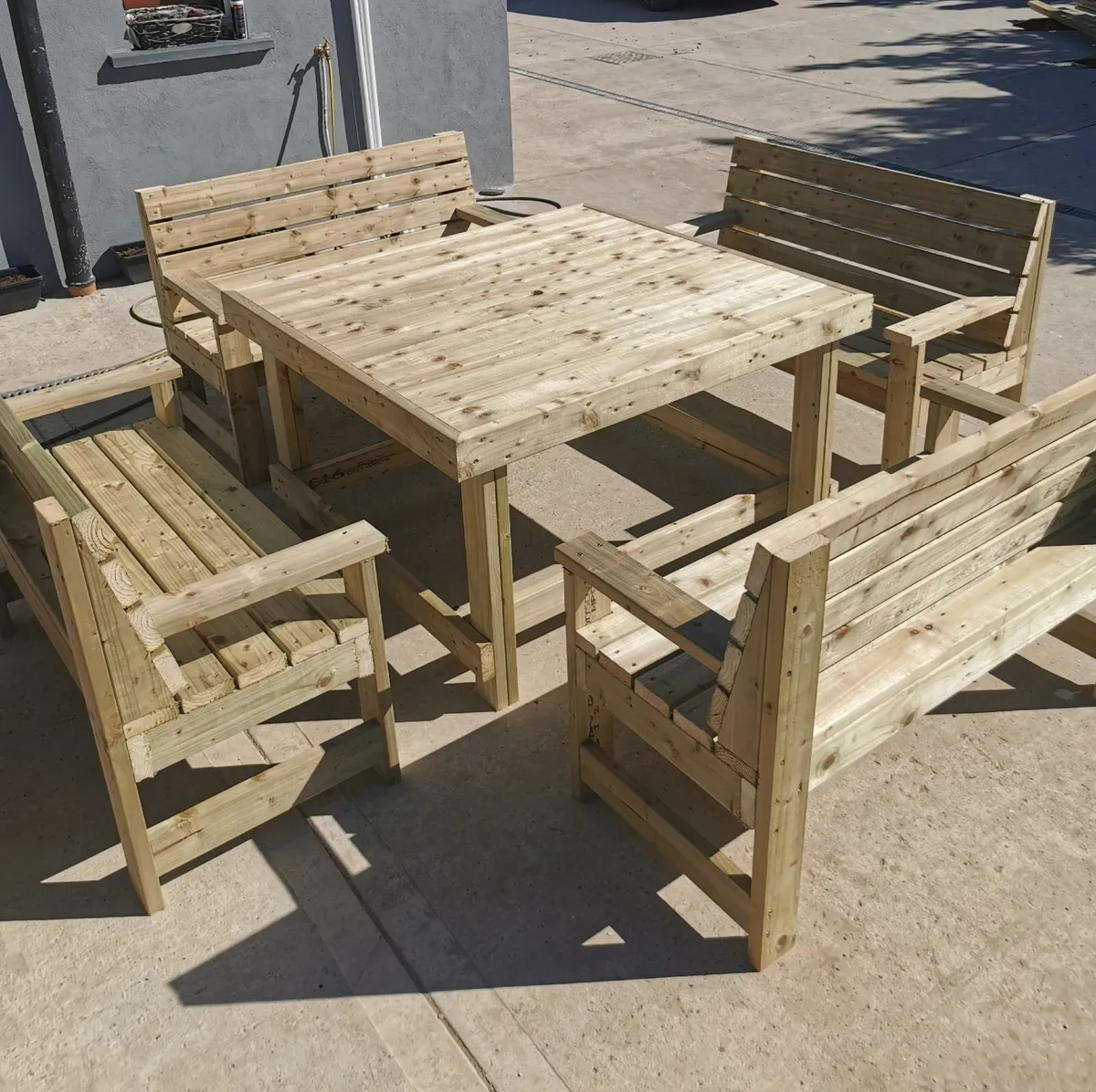 Large garden furniture - Image 1