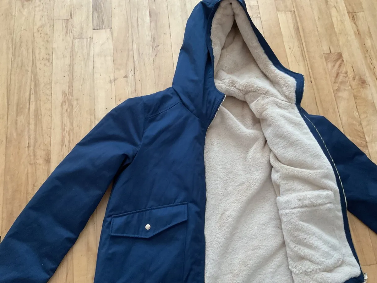 Child’s winter coat - Image 2