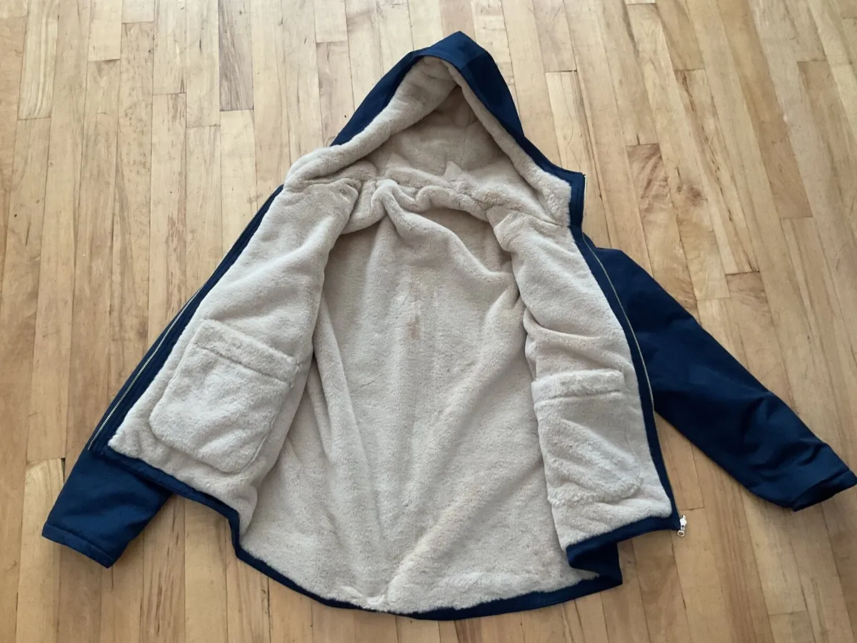 Child’s winter coat - Image 3