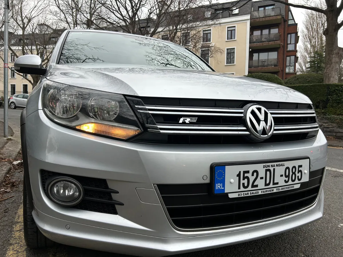 2015 VOLKSWAGEN TIGUAN R DESIGN PANORAMIC SUNROOF - Image 4