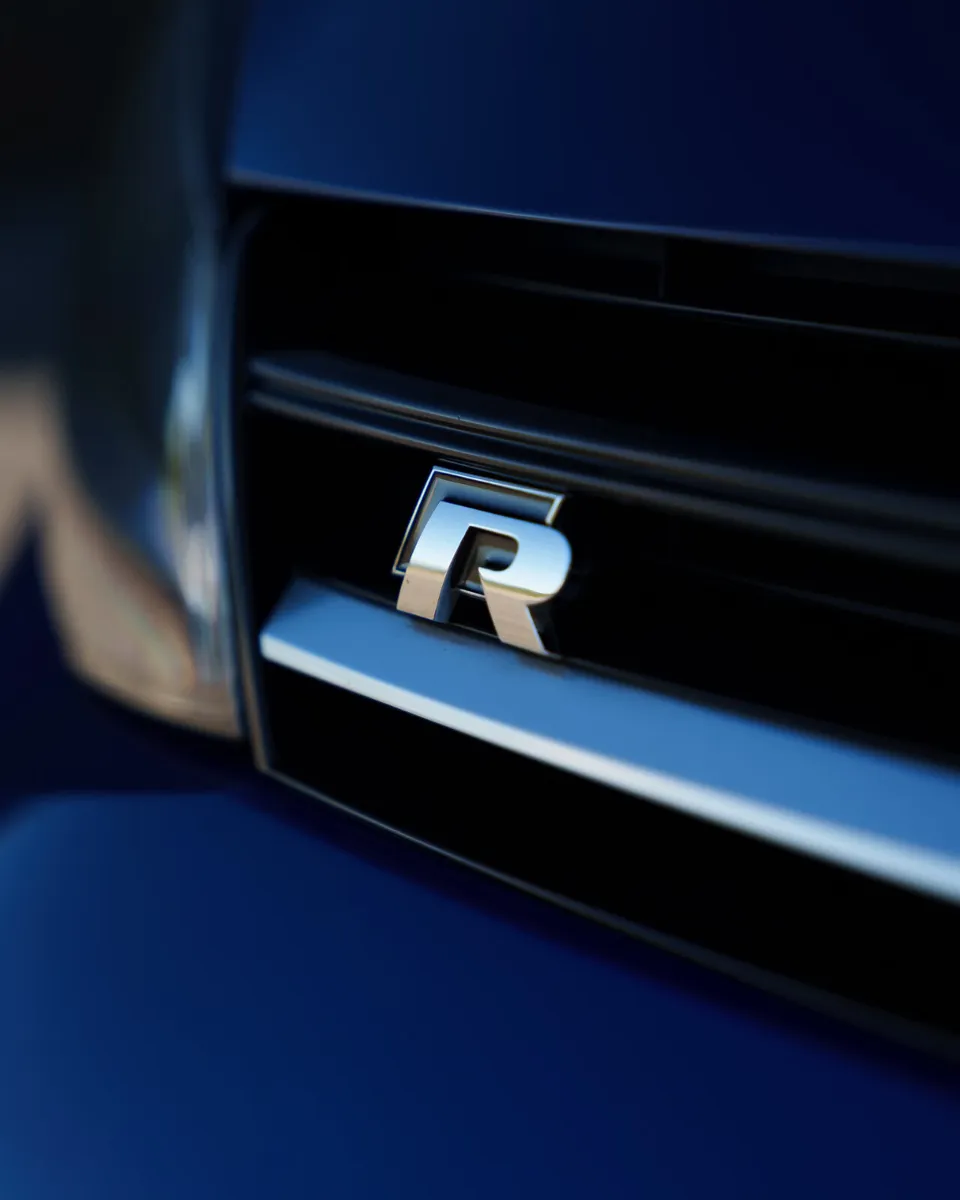 Volkswagen Golf R - Image 2