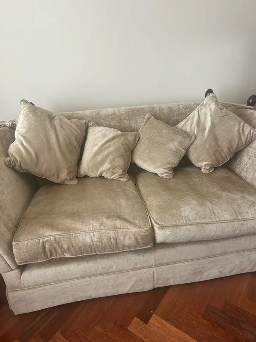 Laura Ashley Classic 2.5 seater - Image 1