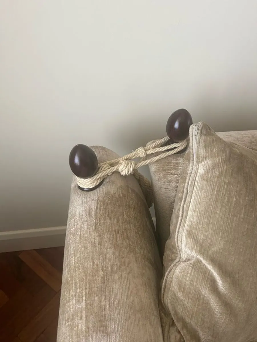 Laura Ashley Classic 2.5 seater - Image 2