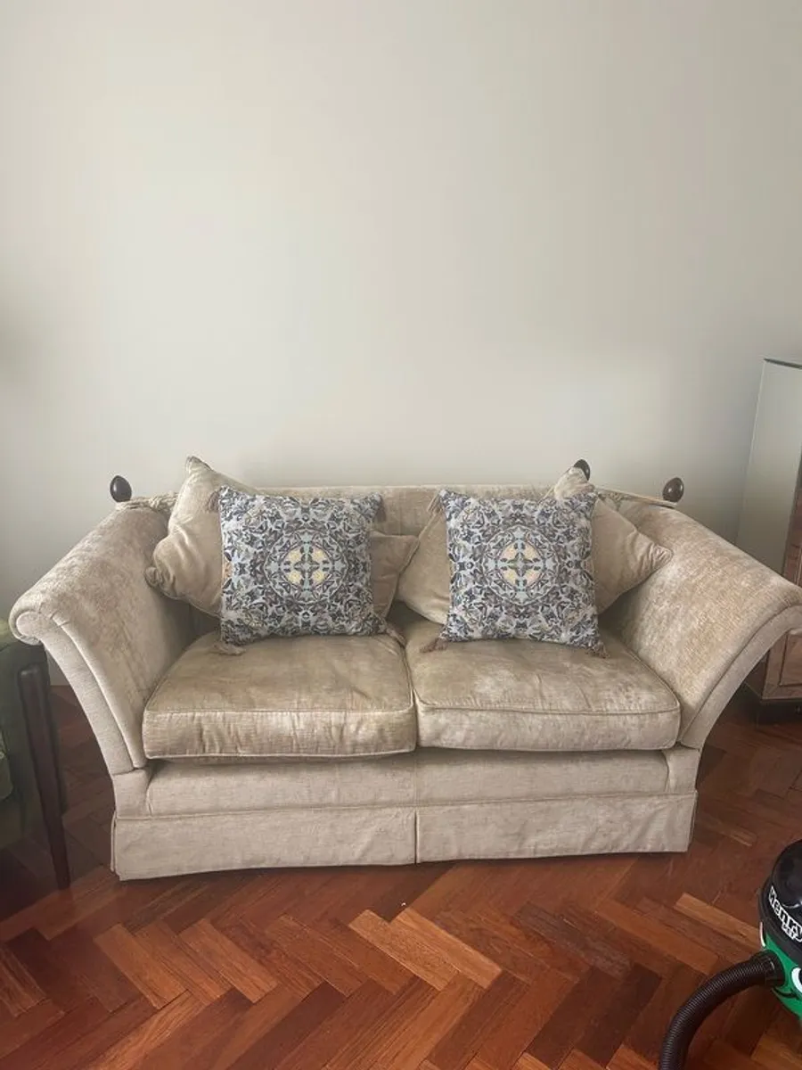 Laura Ashley Classic 2.5 seater - Image 3