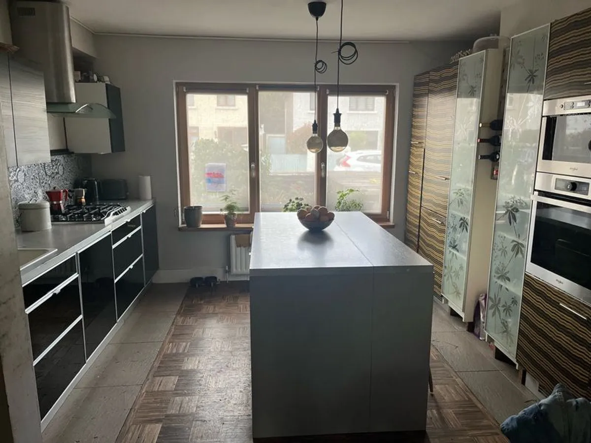 Ikea kitchen with bespoke door finish - Image 3