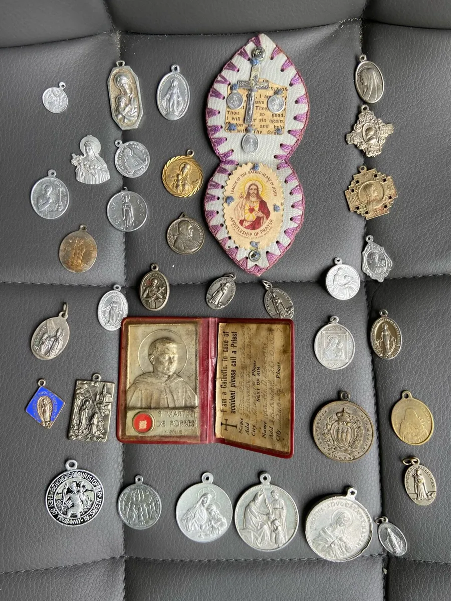 Religious medals