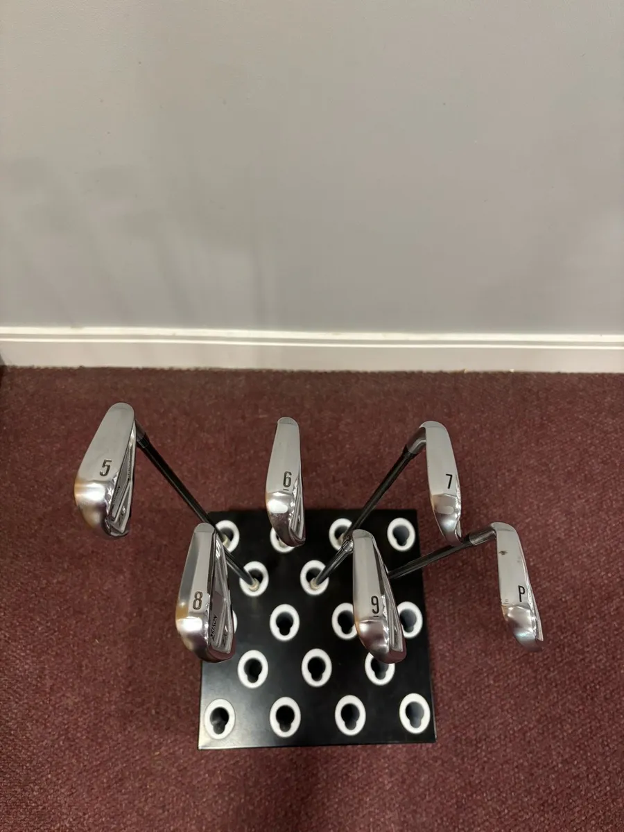 Srixon ZX7 ZX5 MK2 Combo Set Irons 5-PW Graphite - Image 2