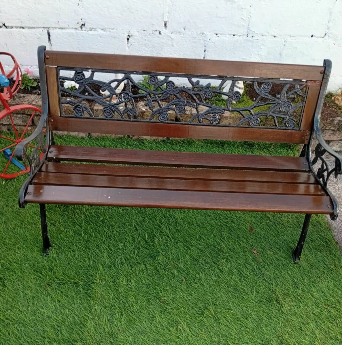 Garden seat - Image 1