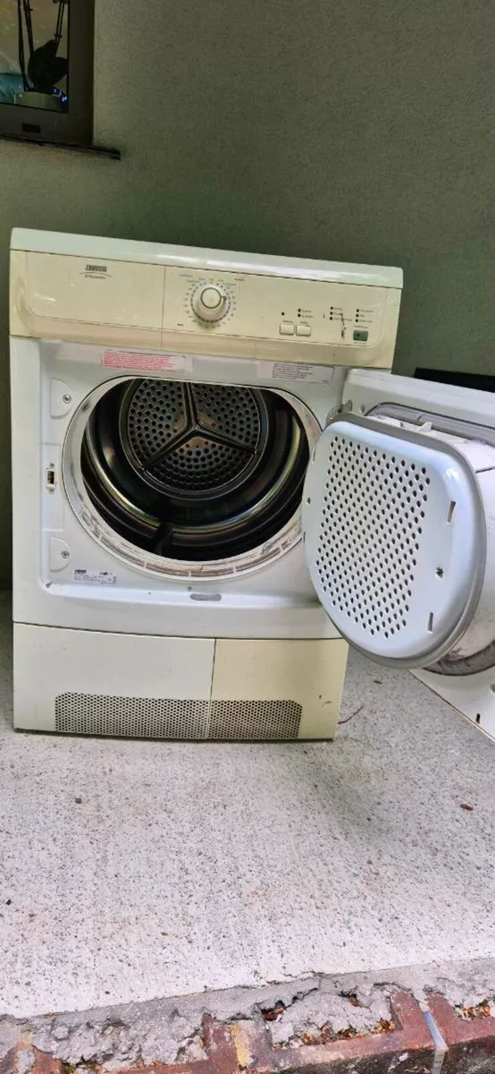 Free tumble dryer (condenser,  no plumbing needed) - Image 1
