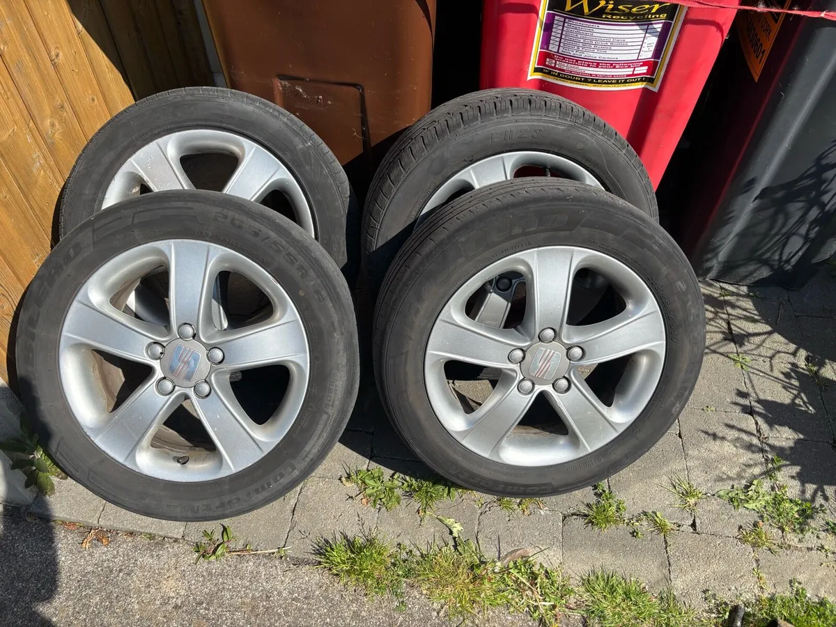 Alloys with Tyres 16 Seat 205/55/16 - Image 1