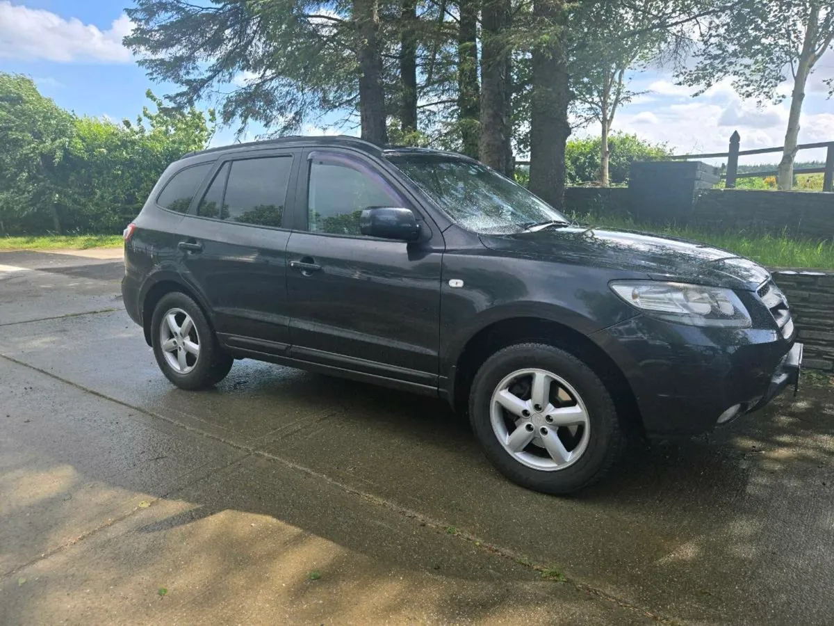 Hyundai Santa Fe 2009 - Image 1