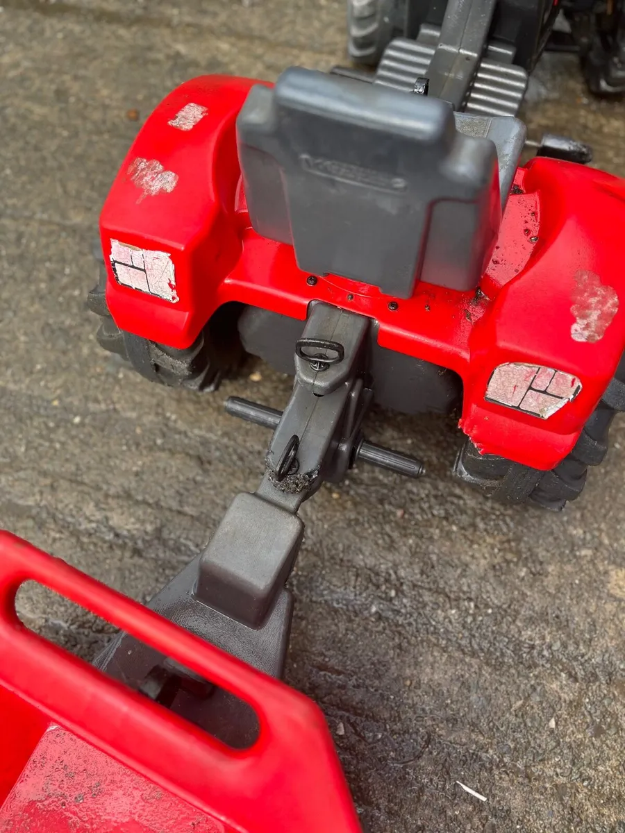 Children’s Tractor and Trailer - Image 3