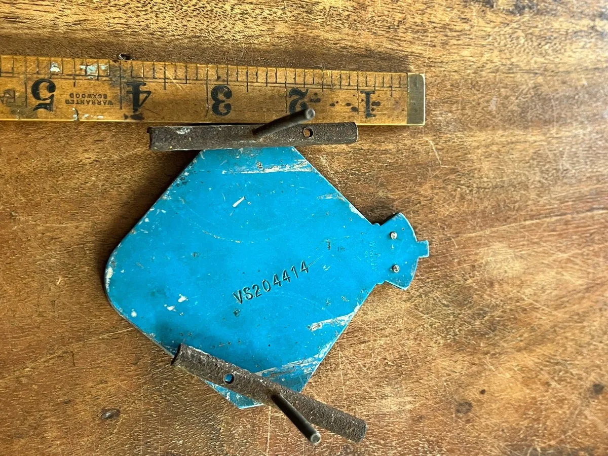 Vintage R A C badge - Image 3