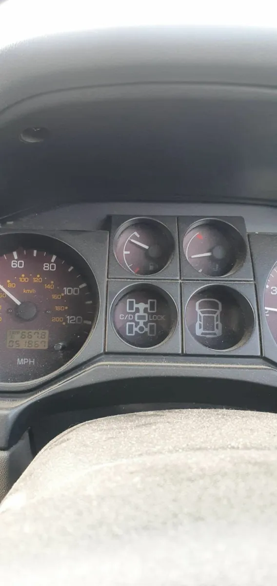 Mitsubishi pajero - Image 3