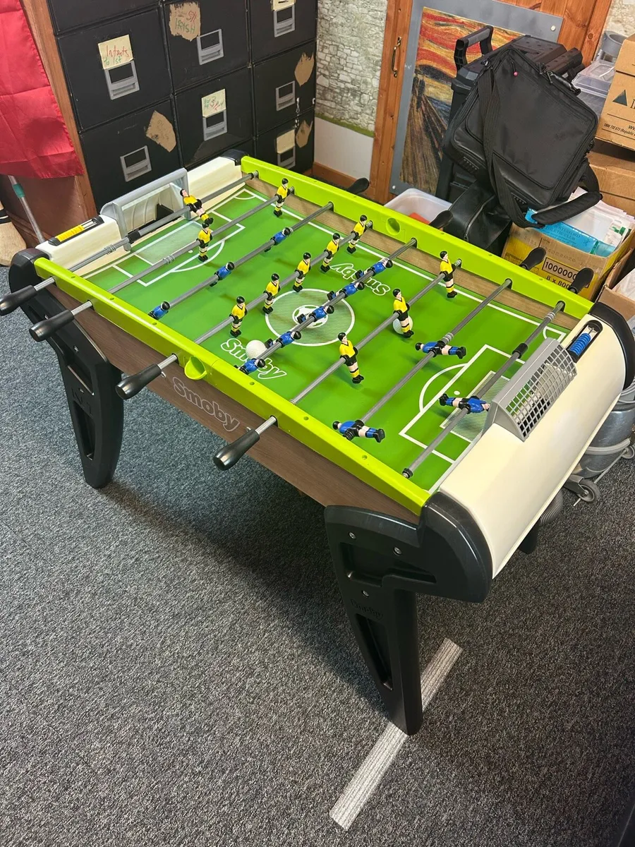 Football table - Image 1