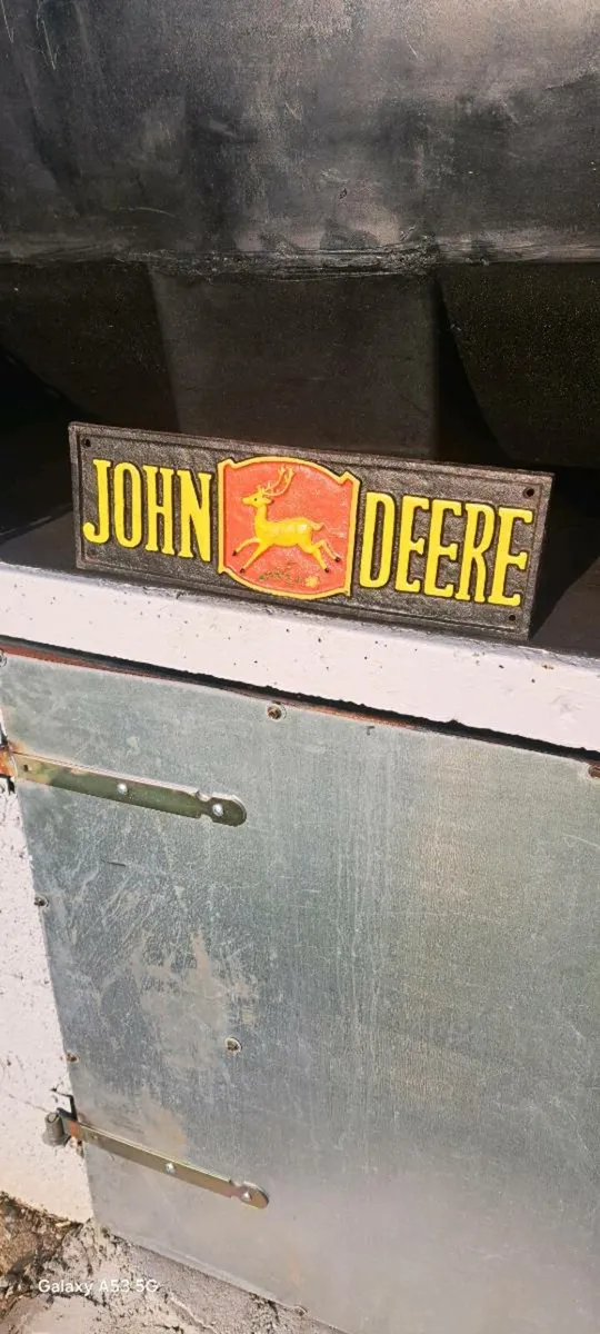 Large  john deer cast iron sign - Image 2