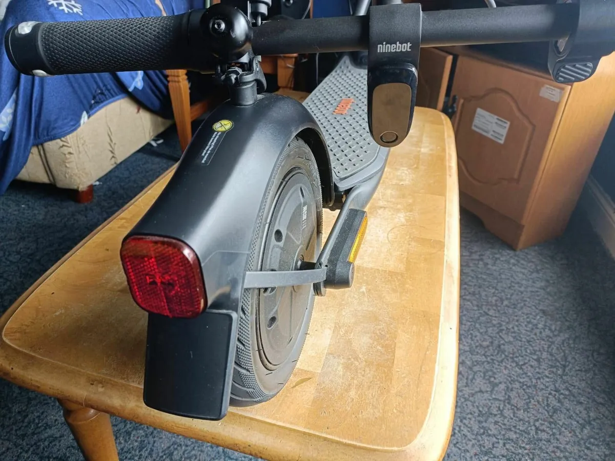Electric Scooter - F2 E Scooter 051201E - Image 3