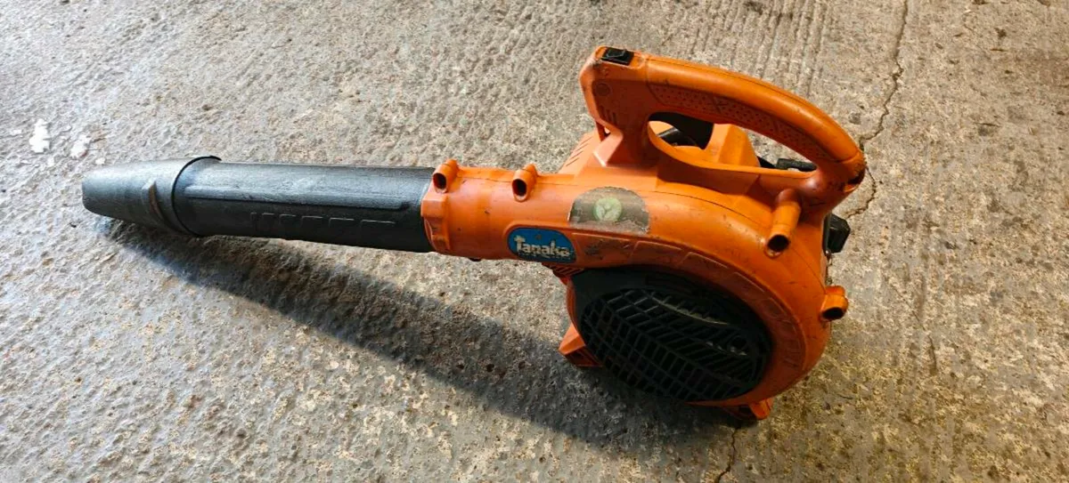 Tanaka leaf blower - Image 1