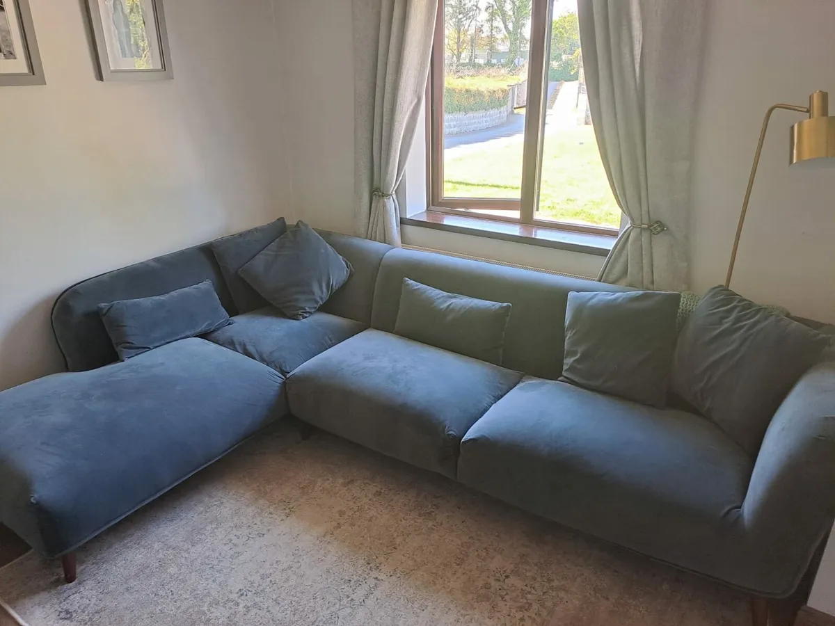 Corner Couch - Image 2