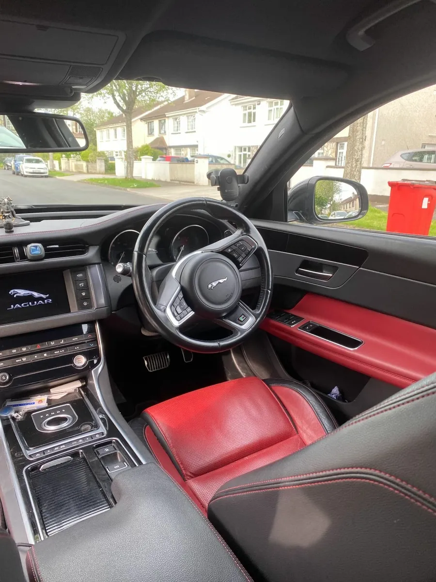 Jaguar XF 2015 - Image 3