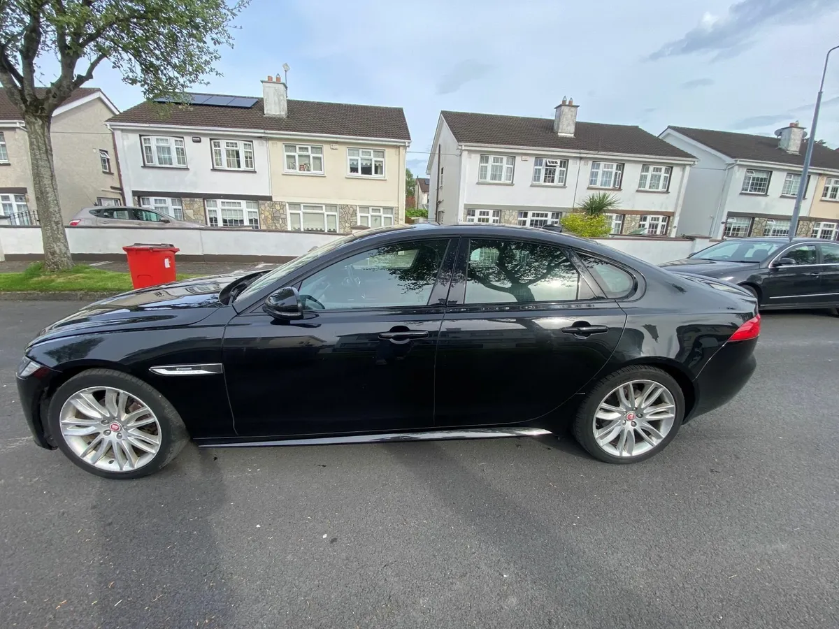 Jaguar XF 2015 - Image 4