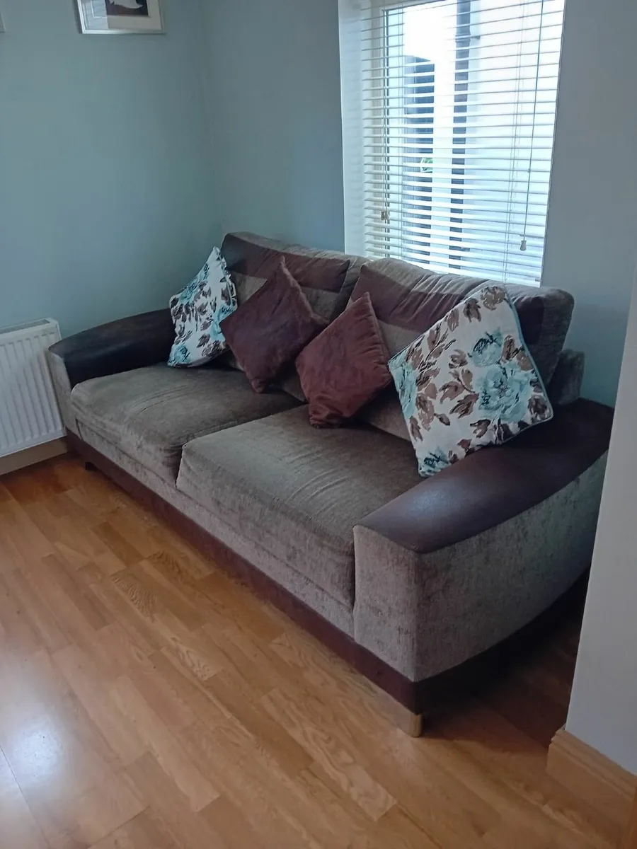Sofa - Image 3