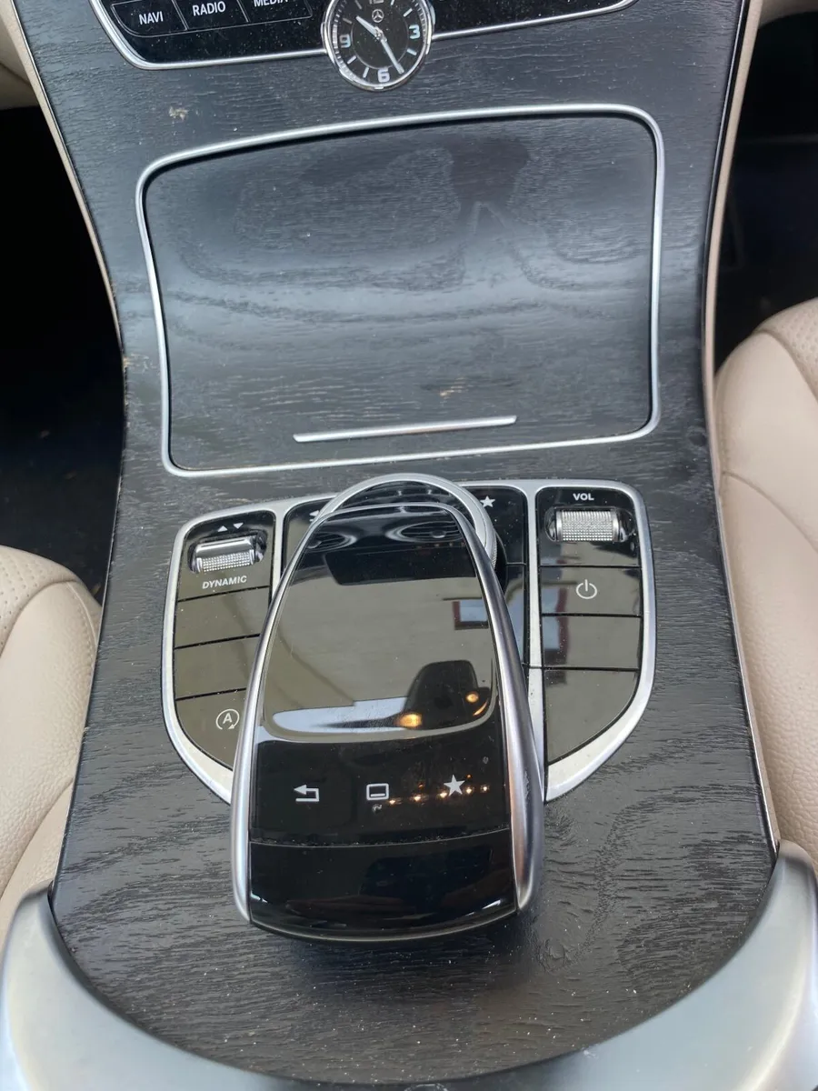 Mercedes-Benz C-Class 2016 - Image 4