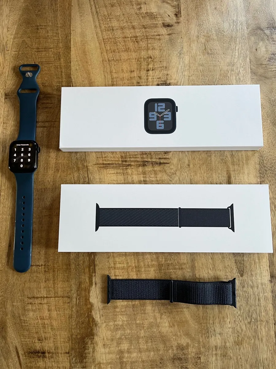 Smart watch - Image 1