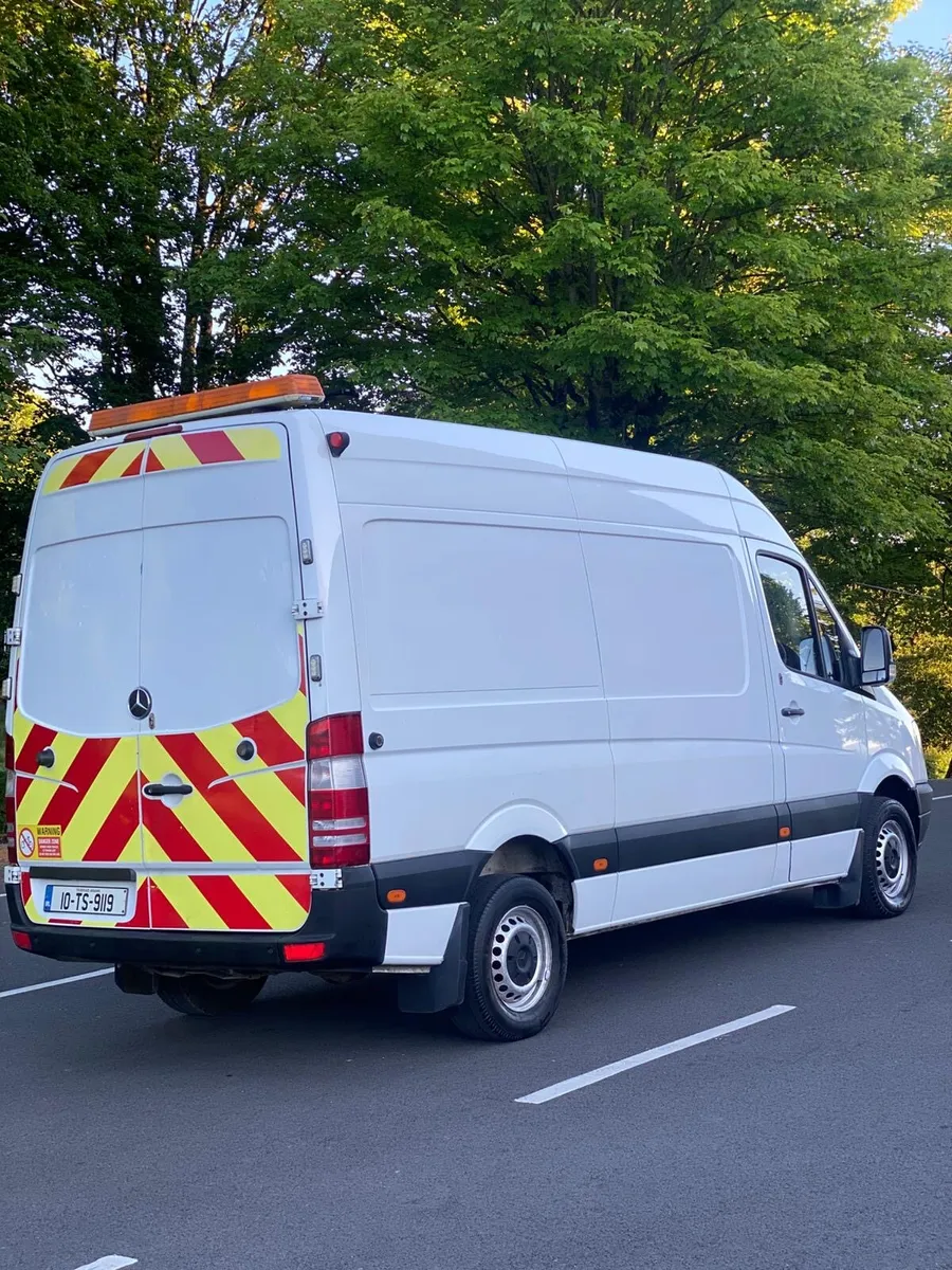 2010 Mercedes Sprinter MWB Twin TURBO Doe 02-26 - Image 2
