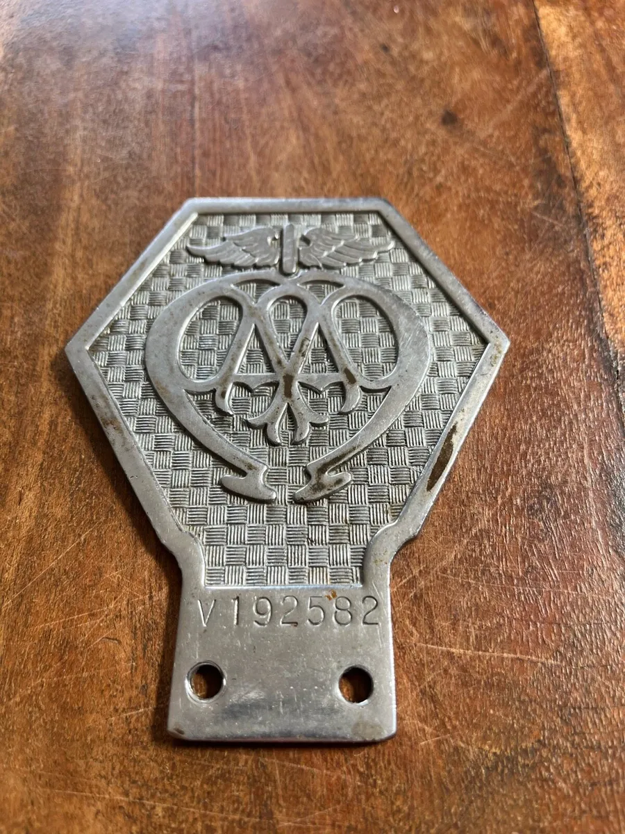Vintage Commercial AA badge - Image 1