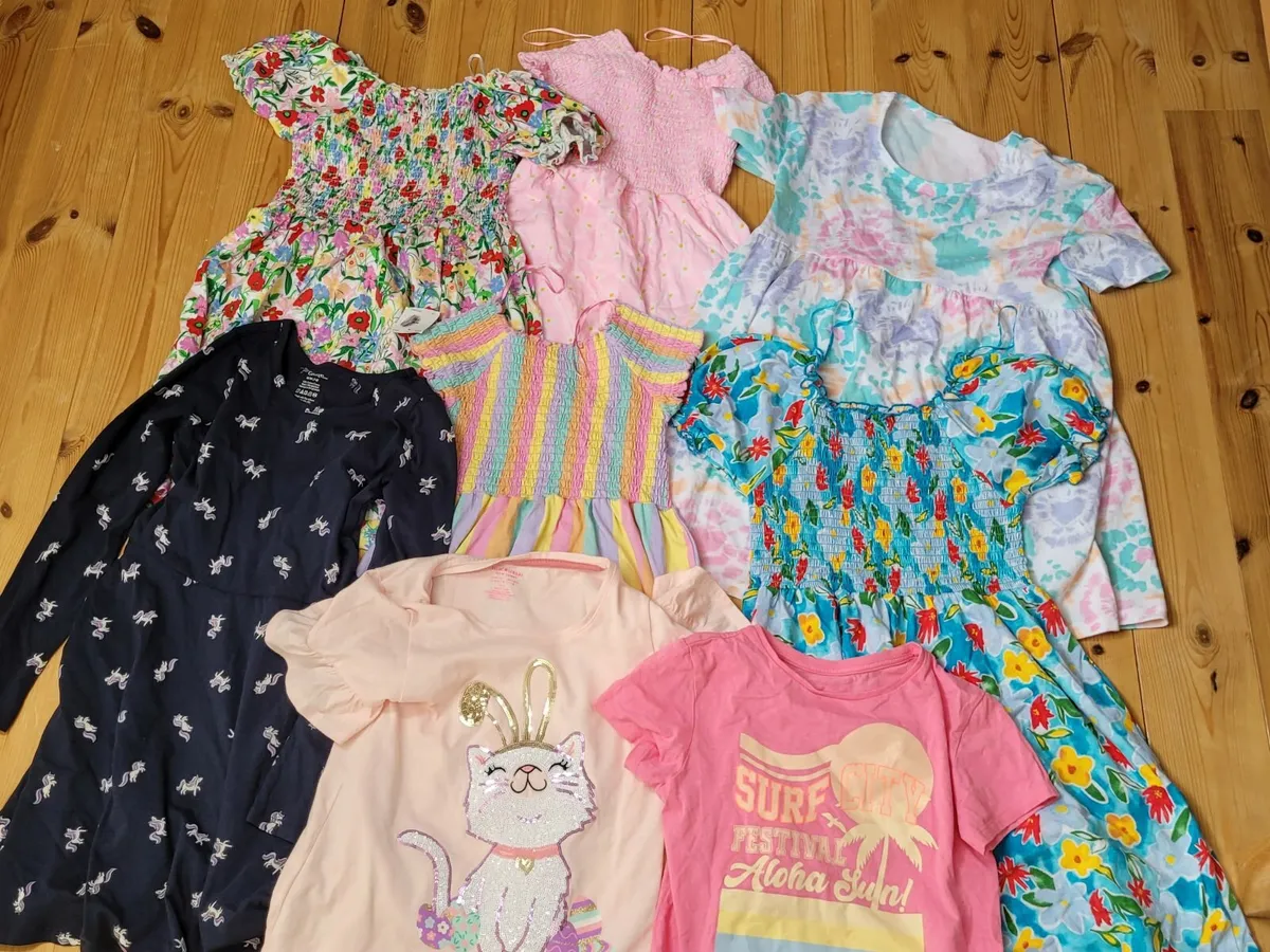 Girls Clothes 7/8 - Image 4