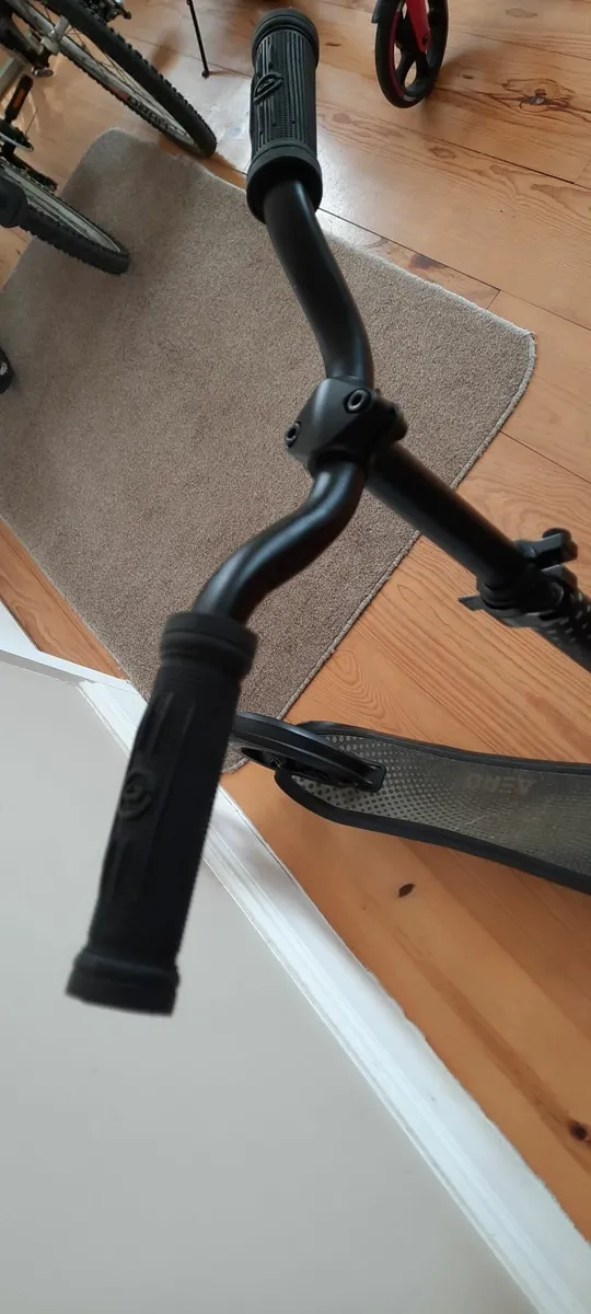 Aero c5 scooter - Image 2